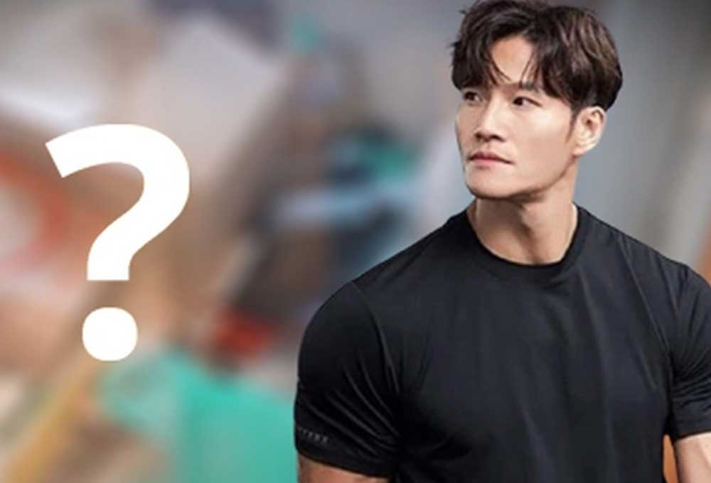 Bất ngờ thông báo kết hôn ở độ tuổi 49