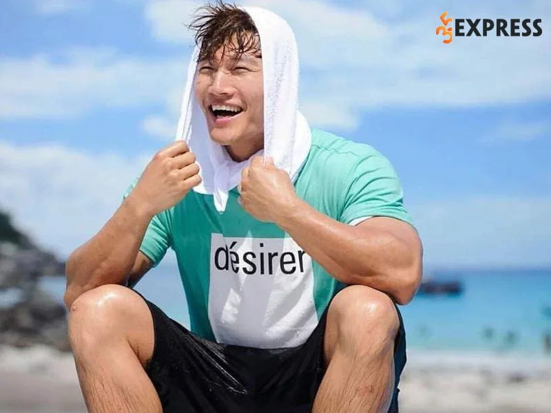 su-xuat-hien-cua-kim-jong-kook-trong-cac-show-truyen-hinh-35express