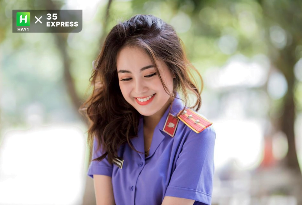 Nụ cười rạng ngời của nữ kiểm sát viên Nguyễn Hòa Trang thu hút sự chú ý của cộng đồng mạng