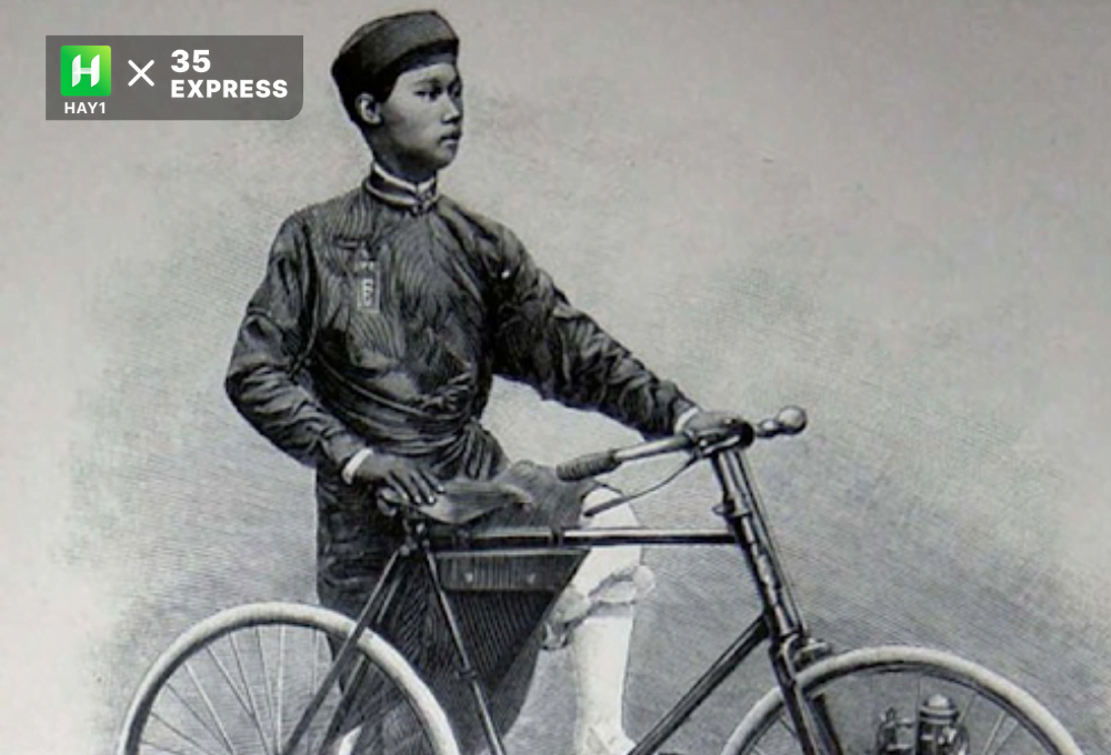 Vua Thành Thái với chiếc xe đạp
