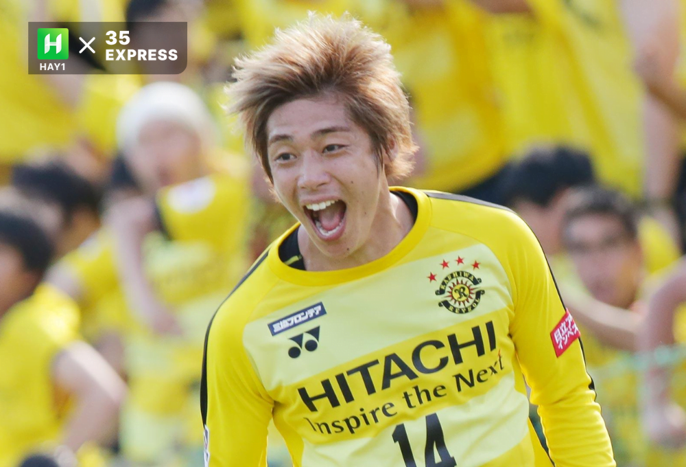 Ito Junya - “viên đạn bạc” của ĐT Nhật Bản luôn sẵn sàng với những cú sút xa