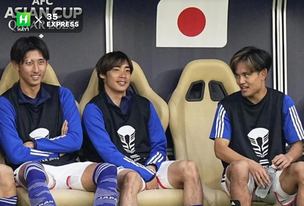 Ito Junya (giữa) dính vào những bê bối tấn công tình dục từ tháng 6/2023