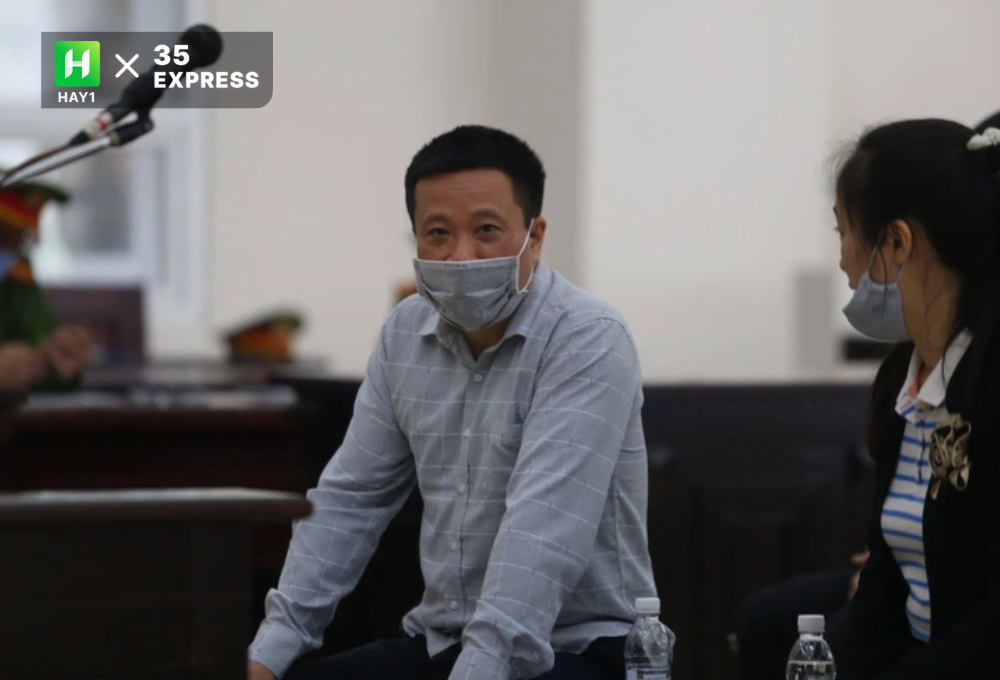  Ông Hà Văn Thắm trong phiên tòa ngày 28/4/2023 tại Hà Nội
