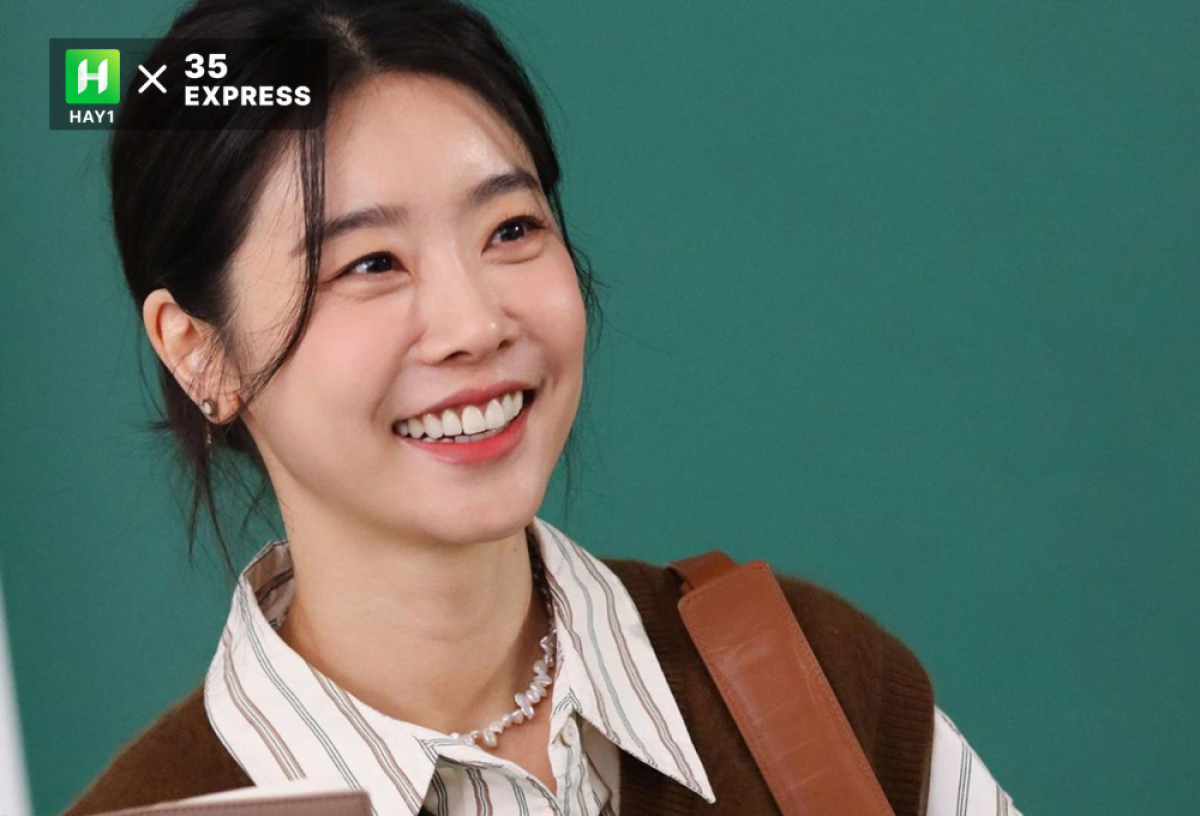 Qizil sochli gozallik bilan Blowjob Peeing sex jojalarini onlayn tomosha qiling