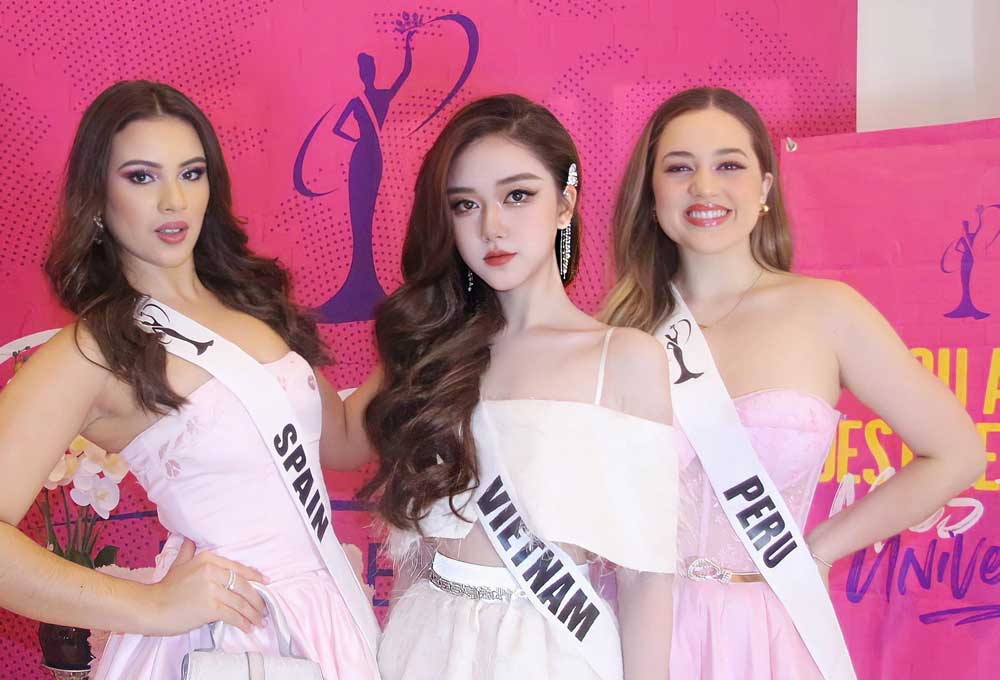 Từng lọt top16 Miss Teen University 2022 tại Mỹ