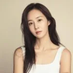 Kwon Yu Ri (Yuri) là ai? Hành trình tỏa sáng của ngọc trai đen nhóm Girls' Generation