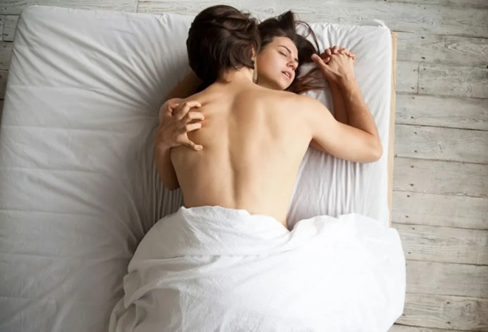 "Lút cán" có sướng hay không? 