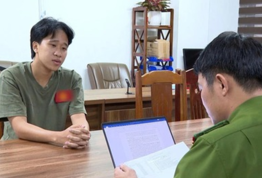 TikToker "Hà và Việt Nam" bị bắt vì chiếm đoạt tiền từ thiện