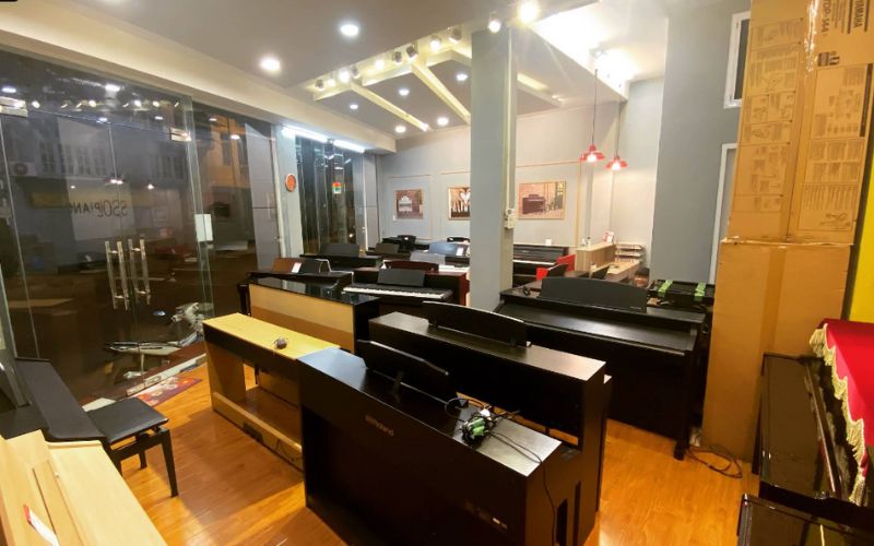 Showroom Piano Sol