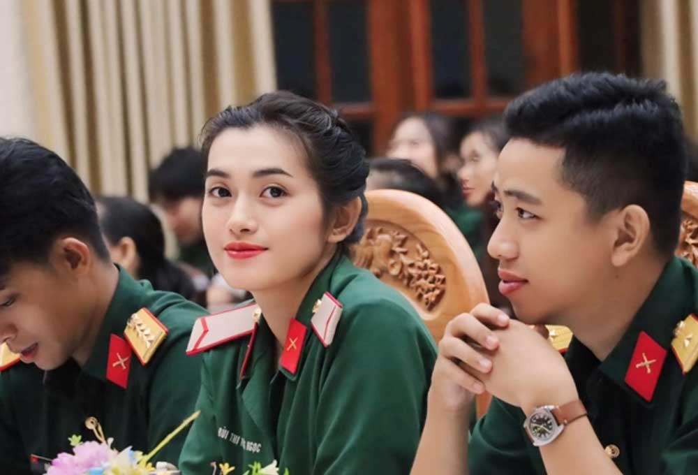 Không chỉ xinh mà còn thông minh