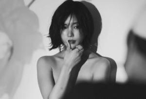 Karen Kaede là ai? Tiểu sử về “nữ thần” ngây thơ JAV