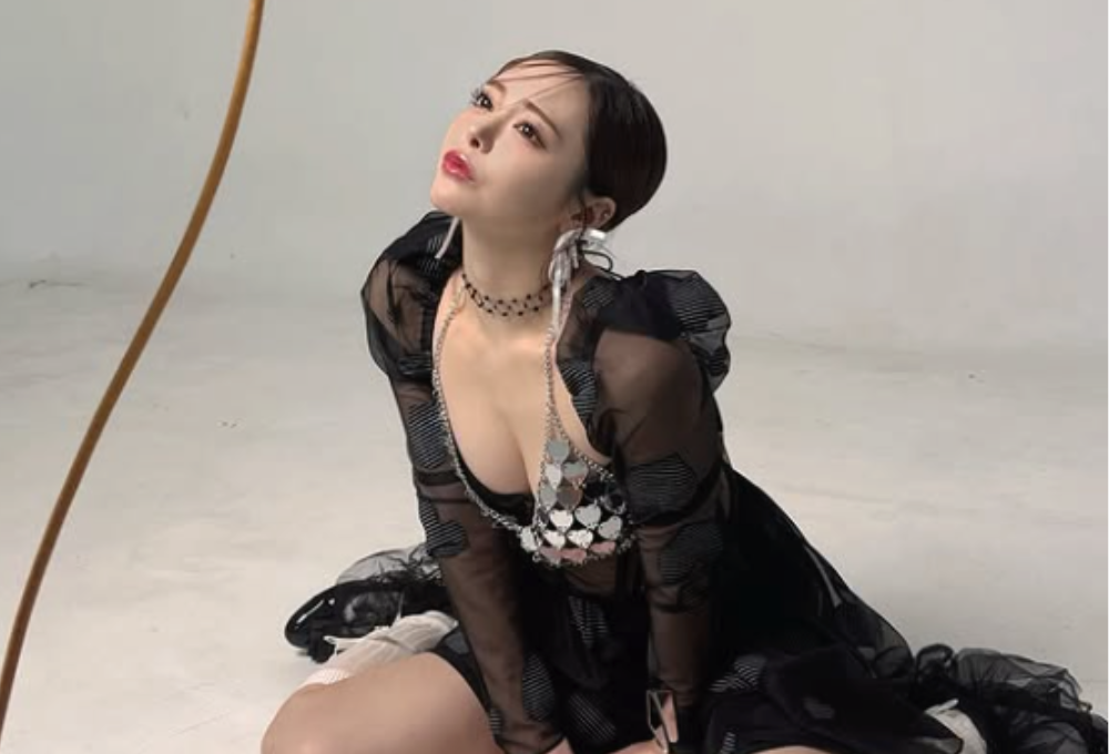 Sự nghiệp nổi bật của người đẹp Yuna Ogura