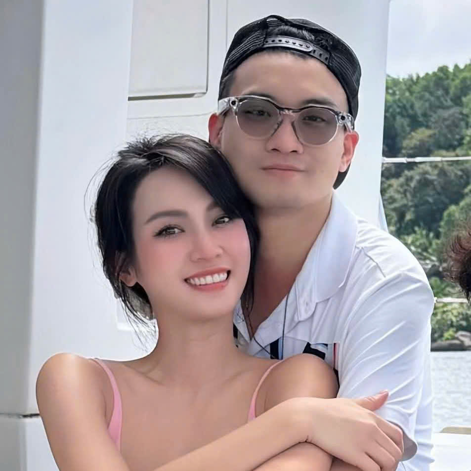 Diệp Lâm Anh đăng đàn giữa lúc chồng cũ Đức Phạm công khai hẹn hò Á hậu Vũ Thúy Quỳnh