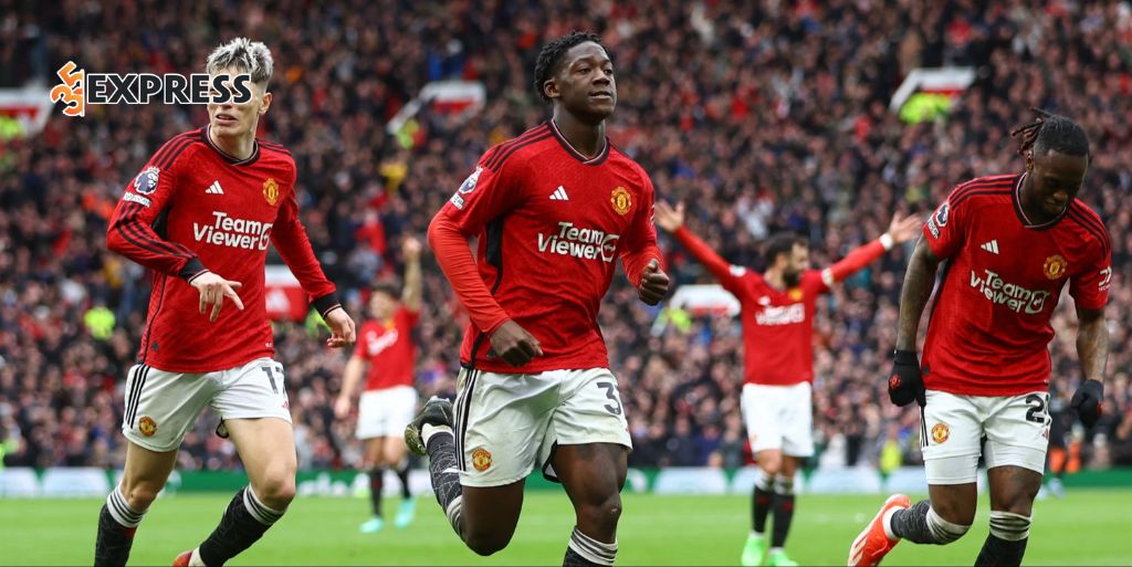 Kobbie Mainoo gia nhập và tỏa sáng tại học viện Manchester United