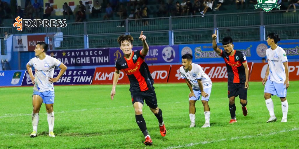 Kỹ thuật cá nhân và khả năng xử lý bóng điêu luyện của Nguyễn Hoàng Đức