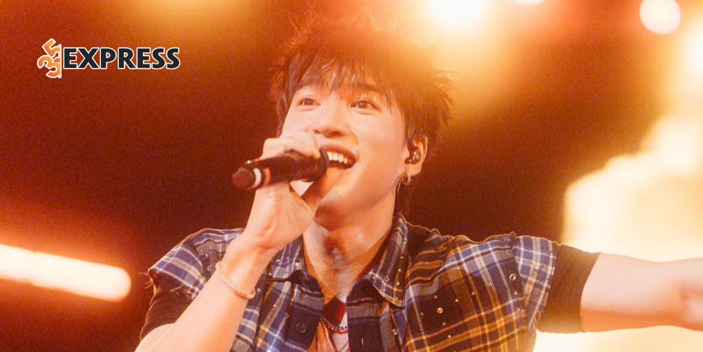 Màn trình diễn live performance của Hieuthuhai