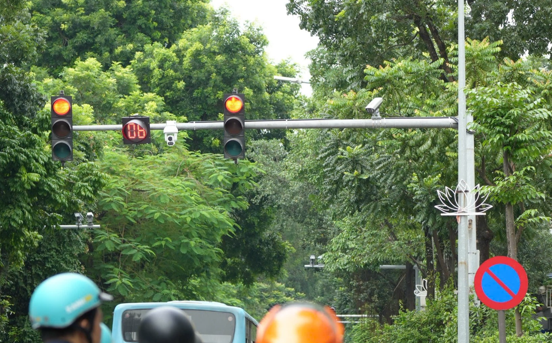 Hà Nội khôi phục đếm ngược đèn giao thông trên phố Trần Hưng Đạo, nhưng chỉ trong 8 giây cuối