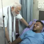 Sống sót sau 32 giây kinh hoàng: Người đàn ông Ấn Độ thoát chết trong vụ rơi máy bay Boeing 787 ở kh...