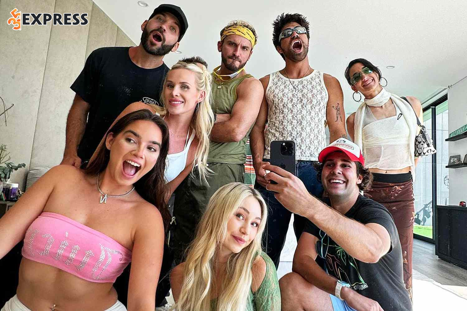 Anh là người tiên phong cho định dạng nội dung ngắn trước khi TikTok trở nên phổ biến