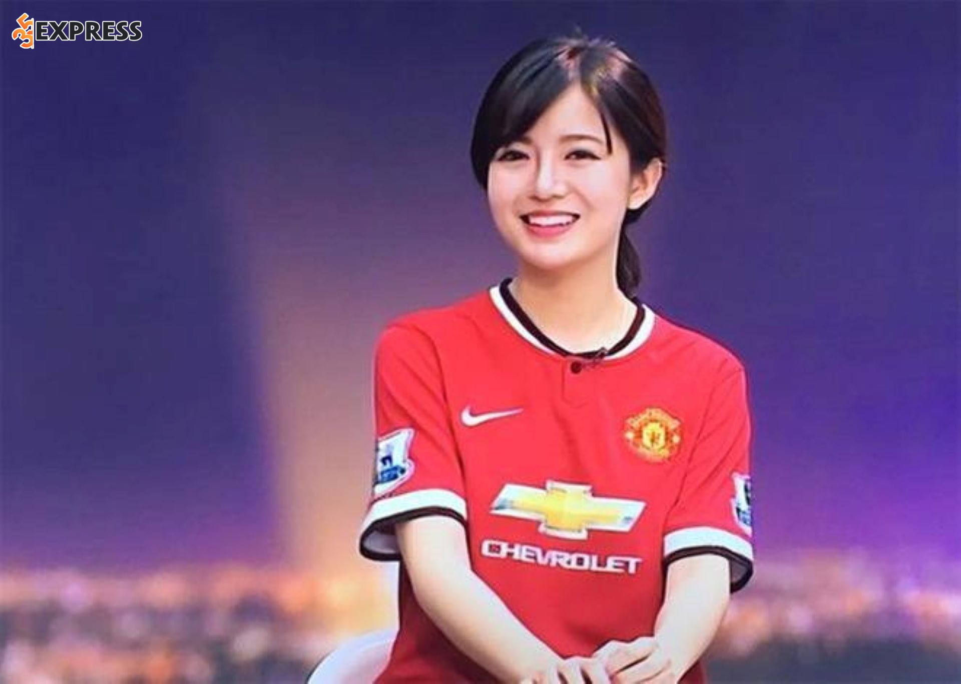 Bén duyên với truyền hình và trở thành nữ MC thể thao