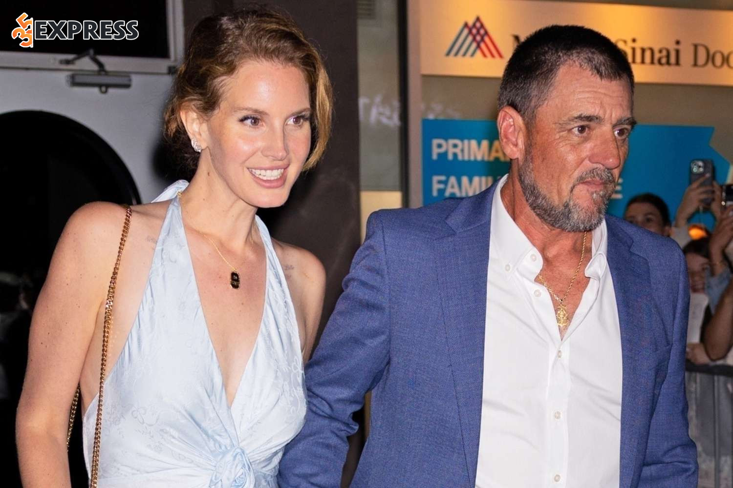 Chồng cô là Jeremy Dufrene, một hướng dẫn viên du lịch tại Louisiana.