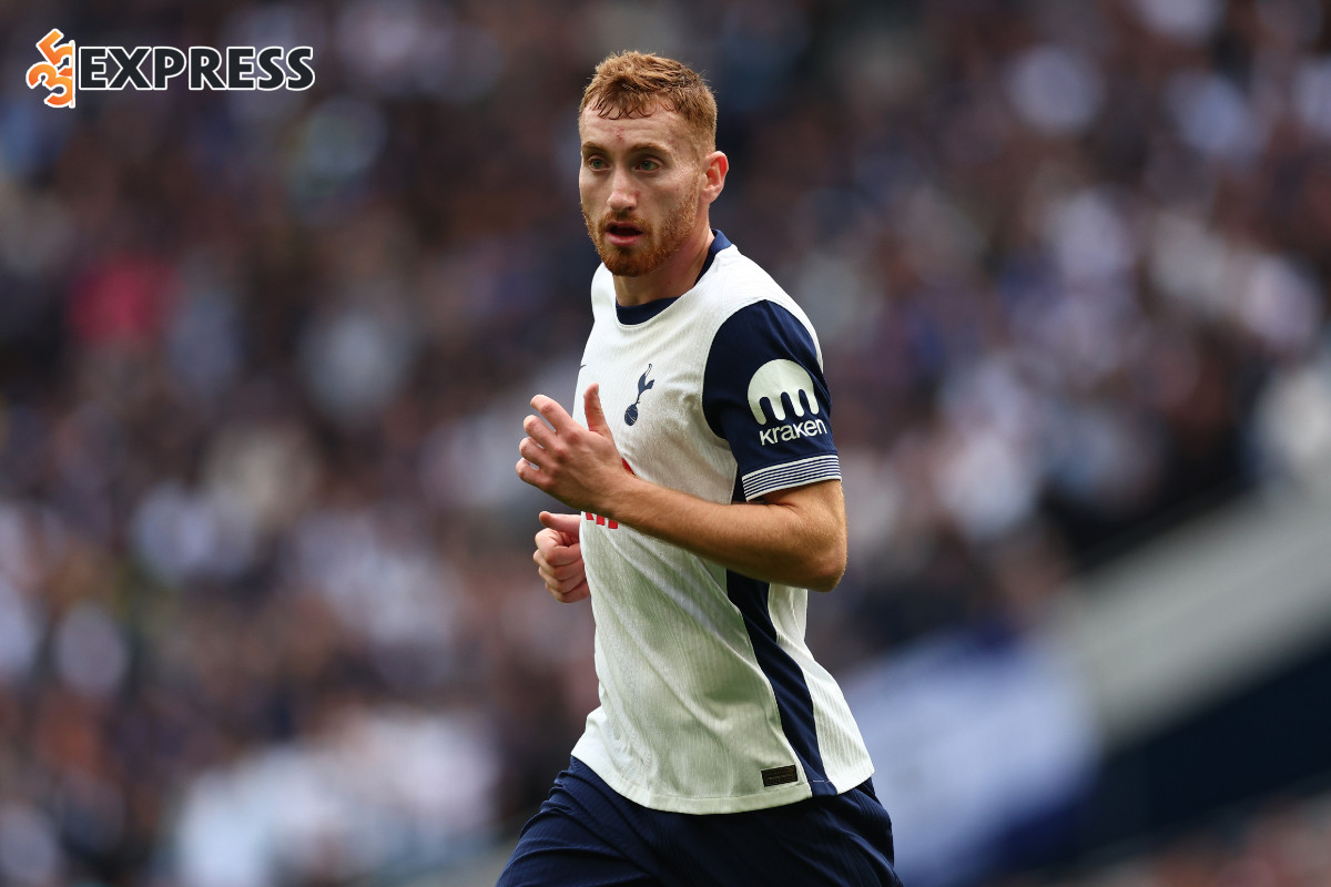 Dejan Kulusevski là cầu thủ bóng đá chuyên nghiệp người Thụy Điển, chơi cho câu lạc bộ Tottenham Hotspur.