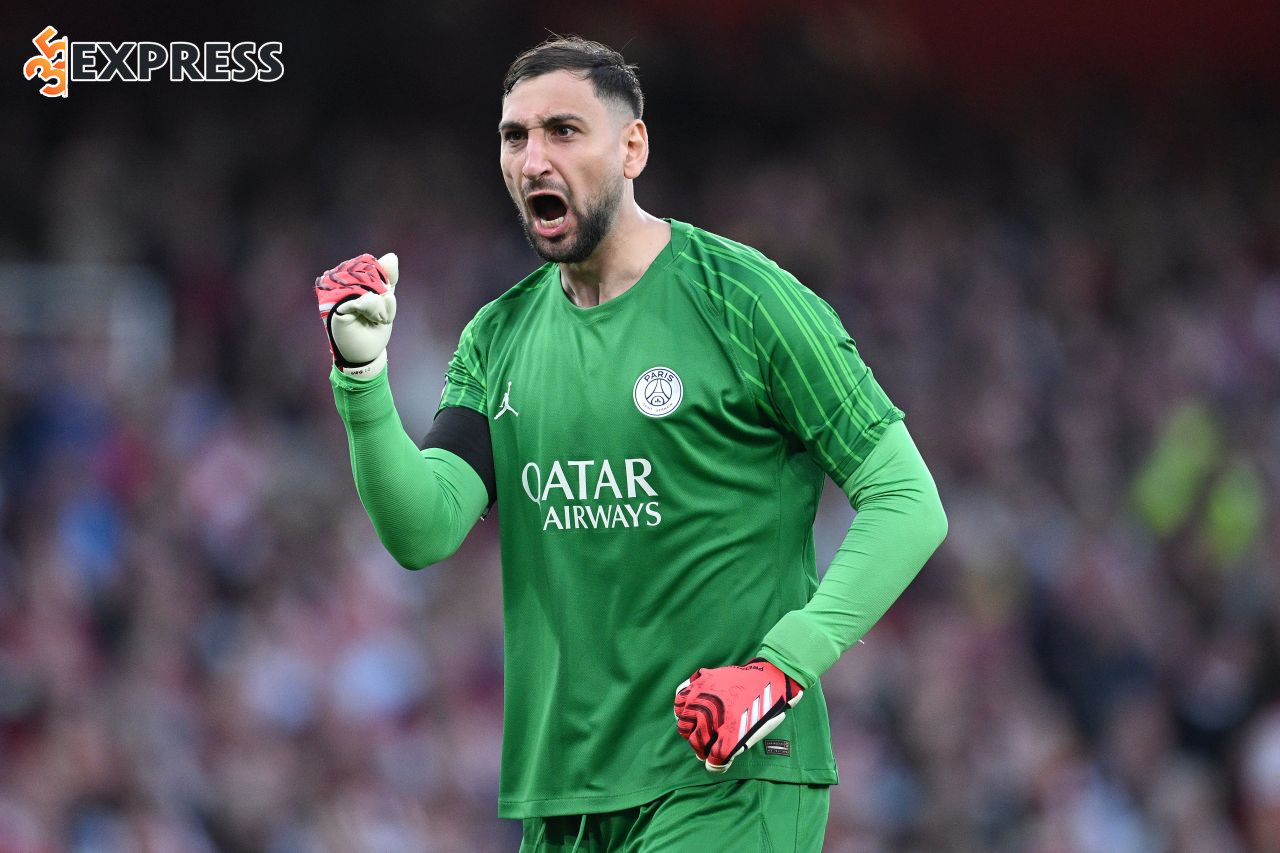 Gianluigi Donnarumma là một cầu thủ bóng đá chuyên nghiệp người Ý, được coi là một trong những thủ môn xuất sắc nhất thế giới hiện nay
