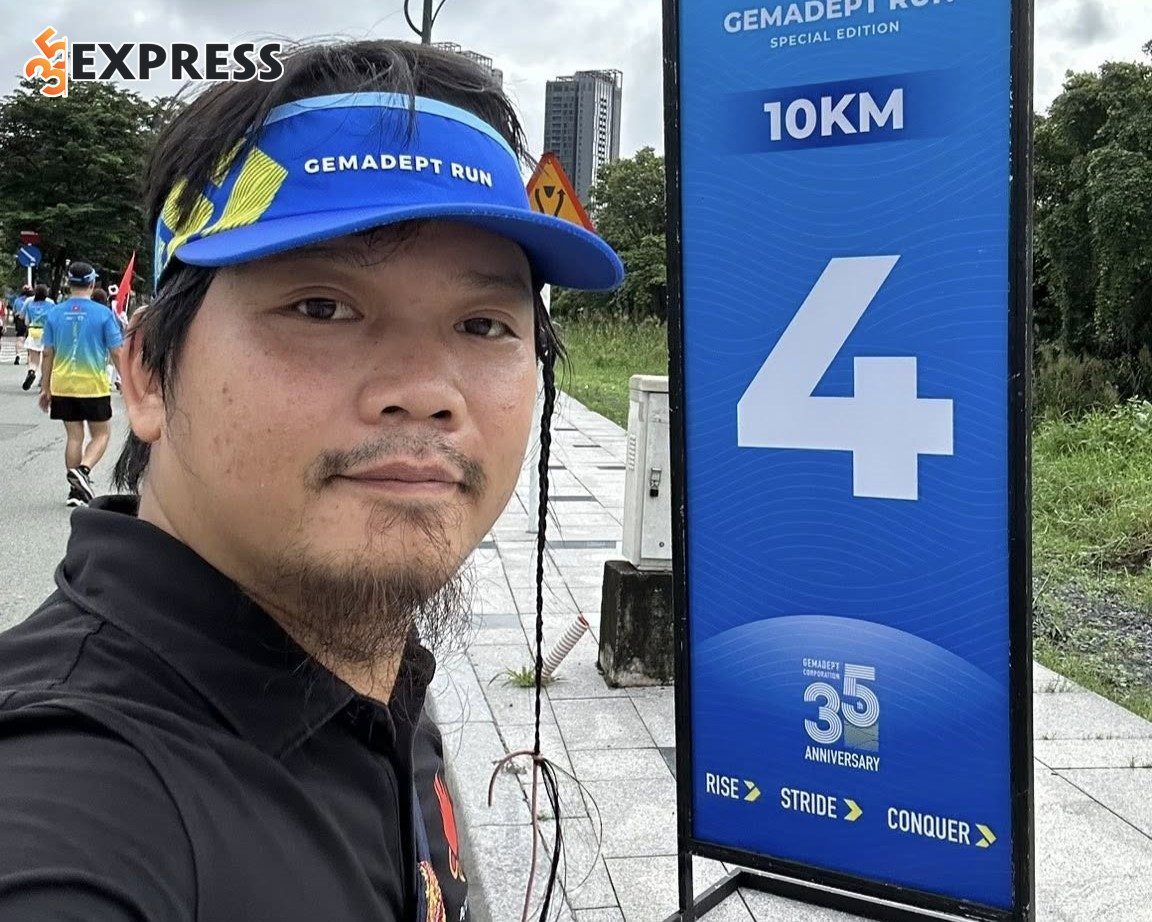 Hình ảnh Hoàng Hoa Trung