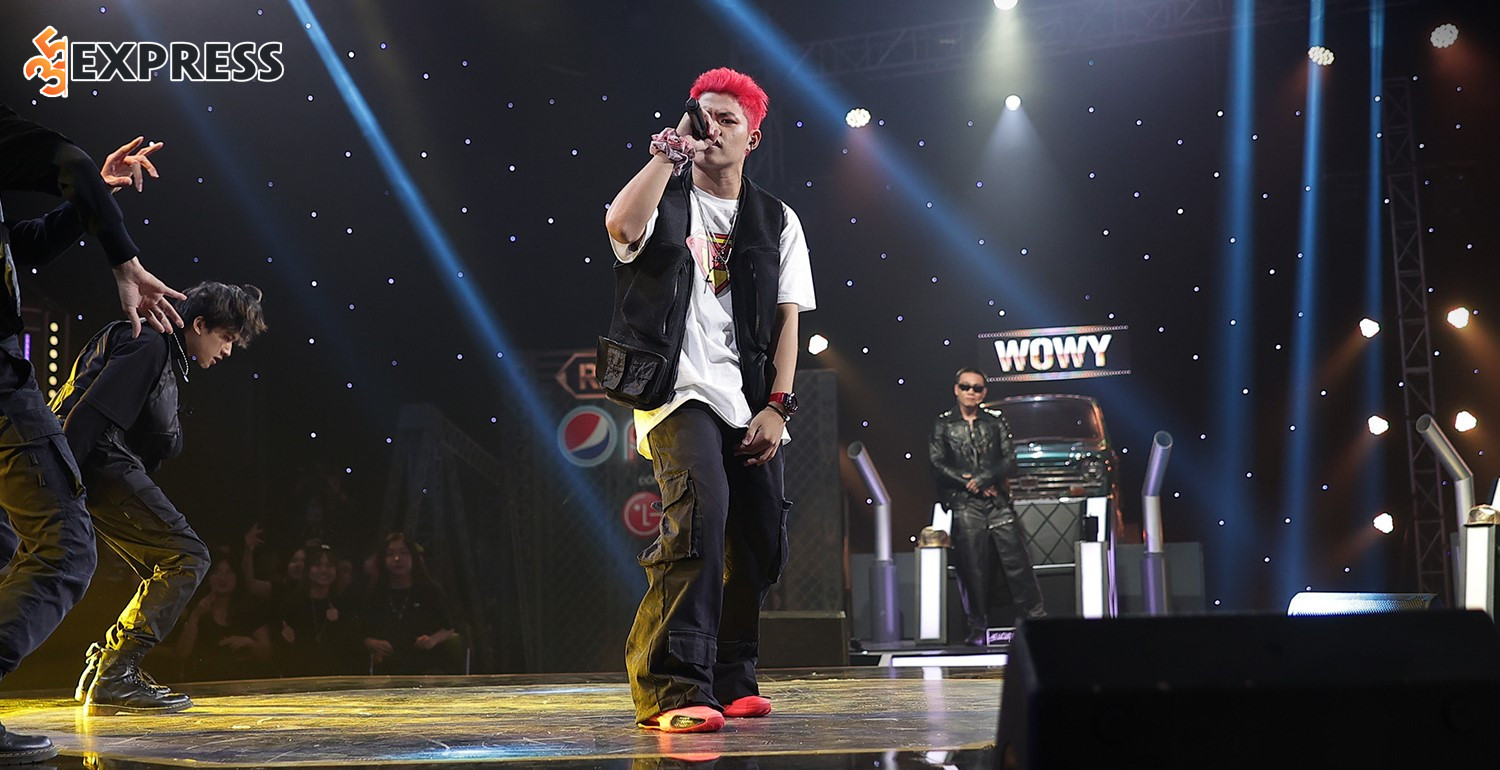 Một bộ phận khán giả cho rằng anh rap nhanh nhưng không rõ chữ.