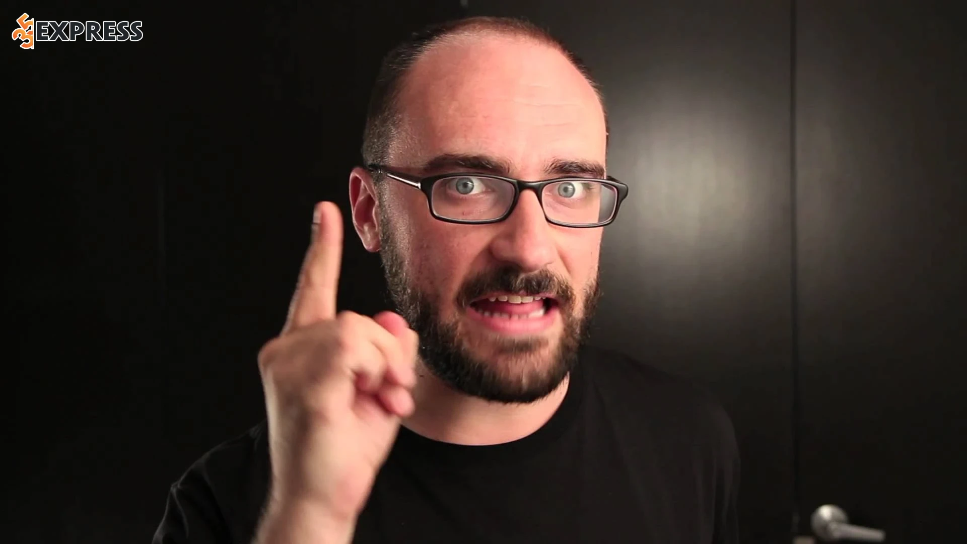 Mục tiêu lớn nhất trong các video của Michael Stevens chính là tạo ra cảm giác "xoắn não" cho người xem