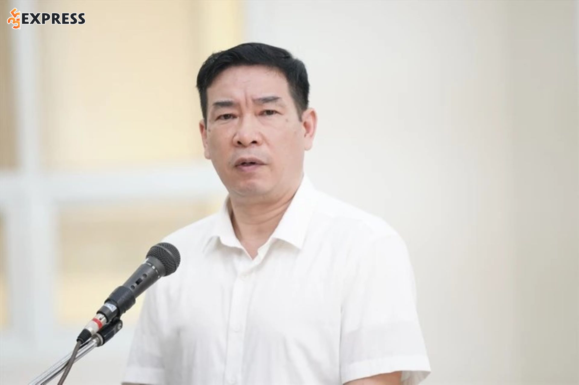 Phùng Anh Lê