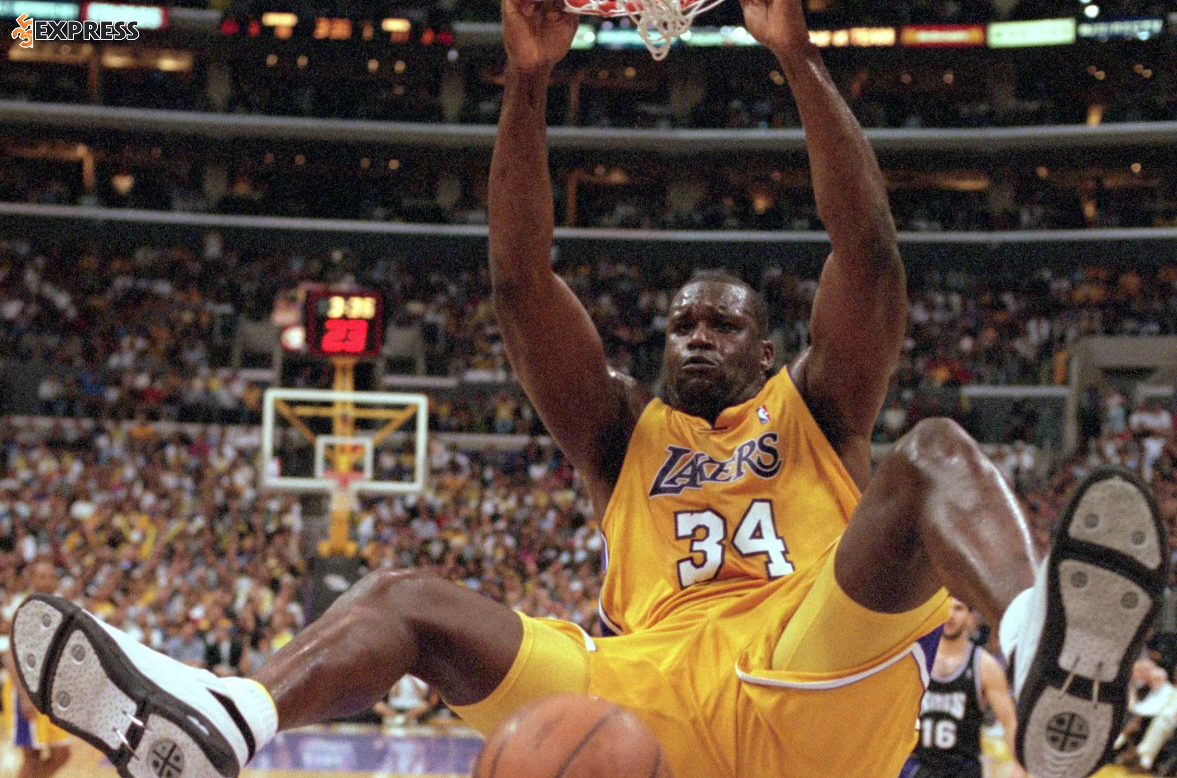 Sức mạnh thể chất và những cú úp rổ long trời lở đất