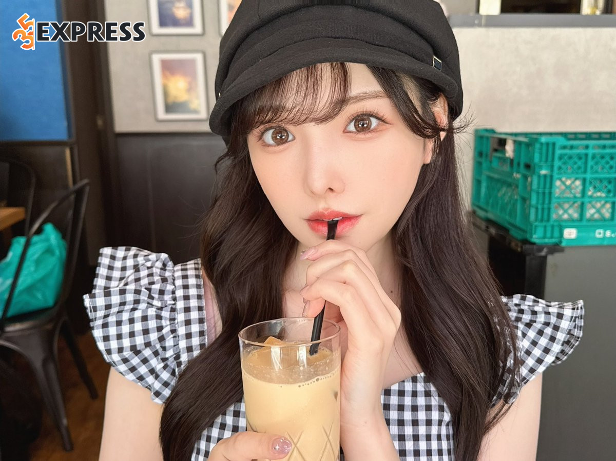 Arata Arina L Ai Ti u S n Ho ng Ch n D i Arata Arina