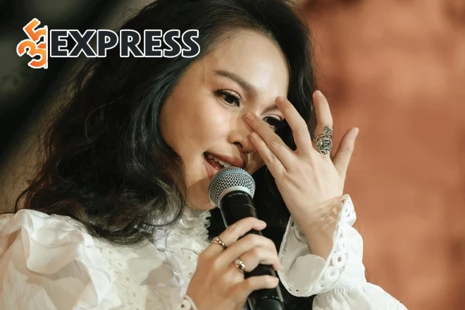 Ca sĩ Hiền Thục