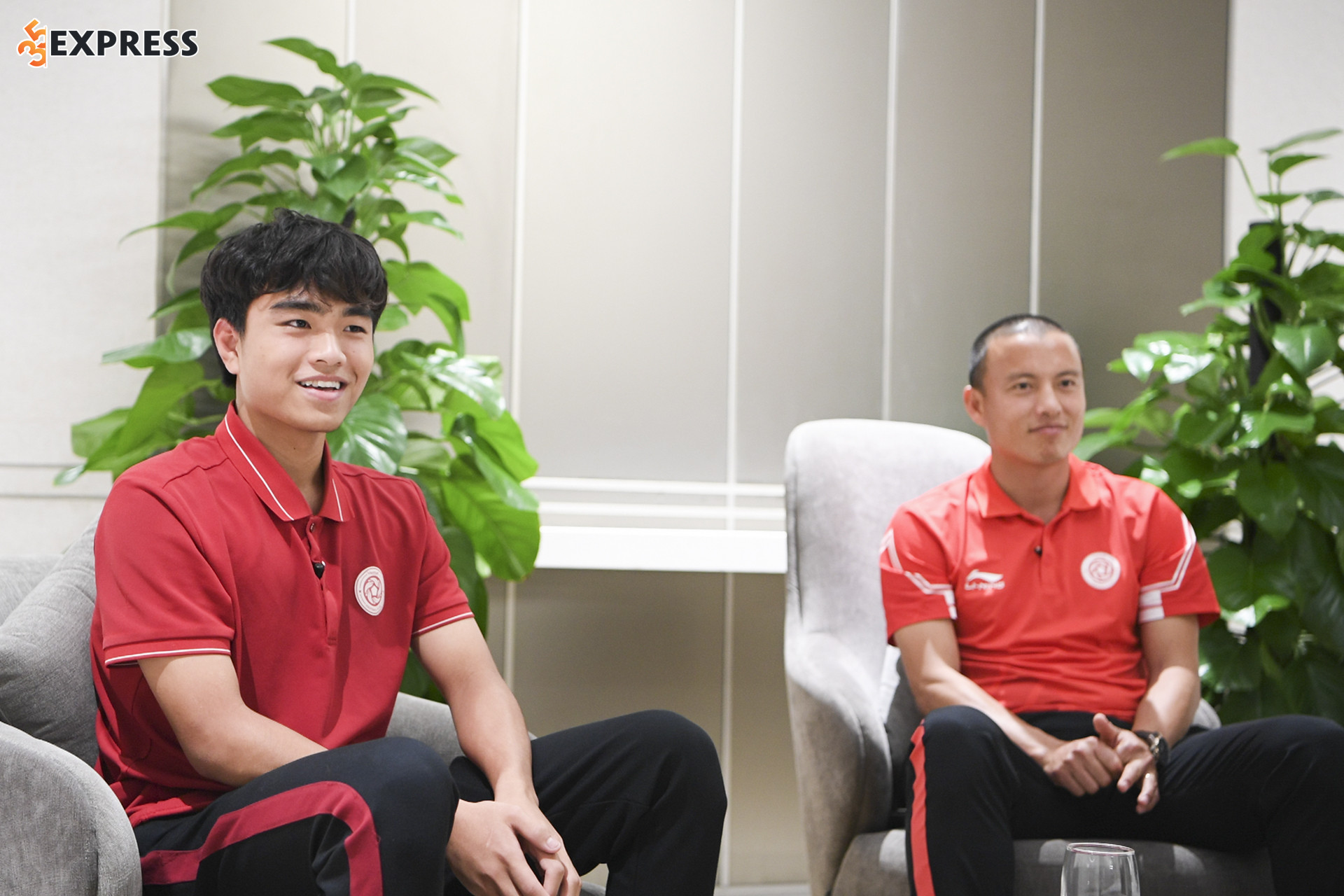 Thành tựu, giải thưởng và dấu ấn nổi bật của Tiền vệ Nguyễn Công Phương