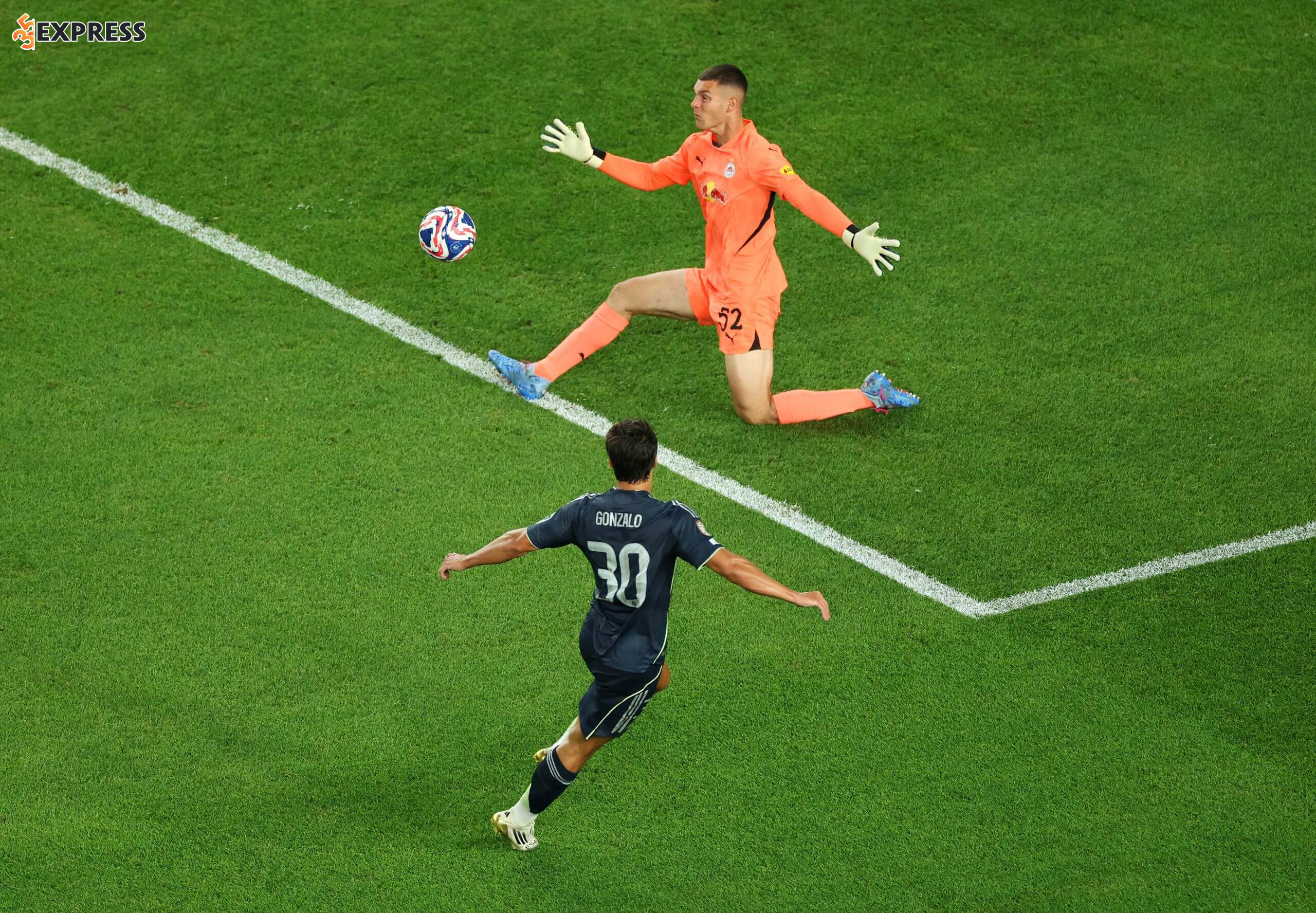 Vô địch giải U19 Tây Ban Nha và Cúp Nhà vua trẻ