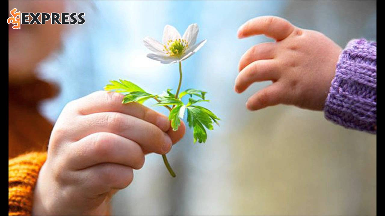 Hào phóng và khiêm tốn