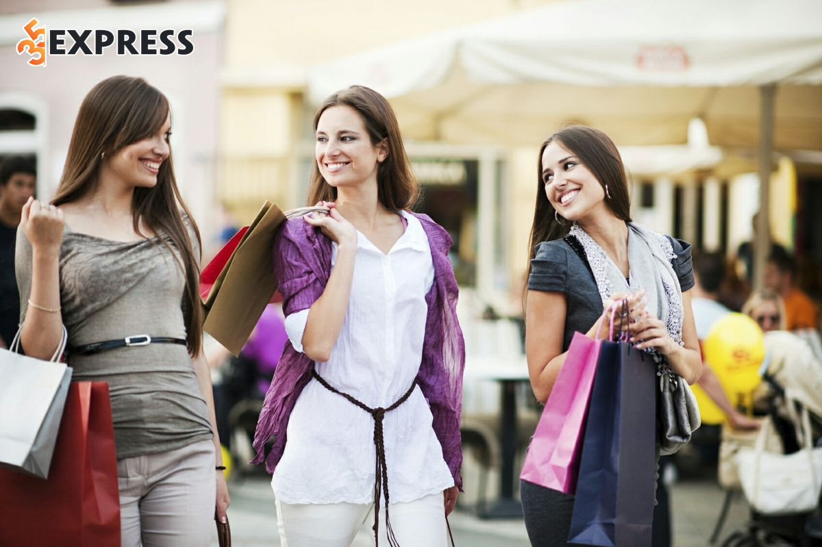 Phúc lộc, tinh thần và hưởng thụ cuộc sống