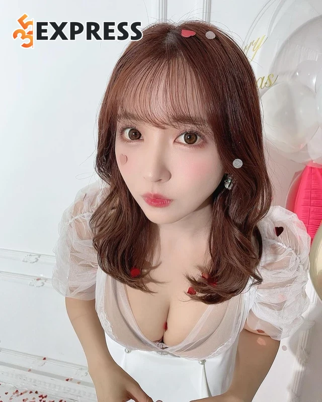 Hành trình sự nghiệp của Aida Yua