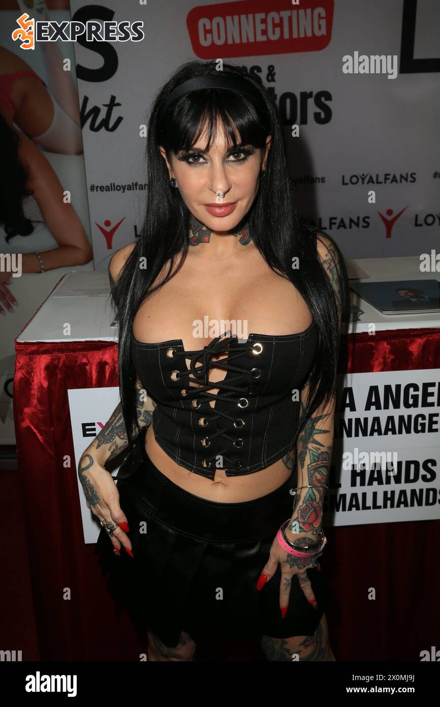 Hành trình sự nghiệp của Joanna Angel