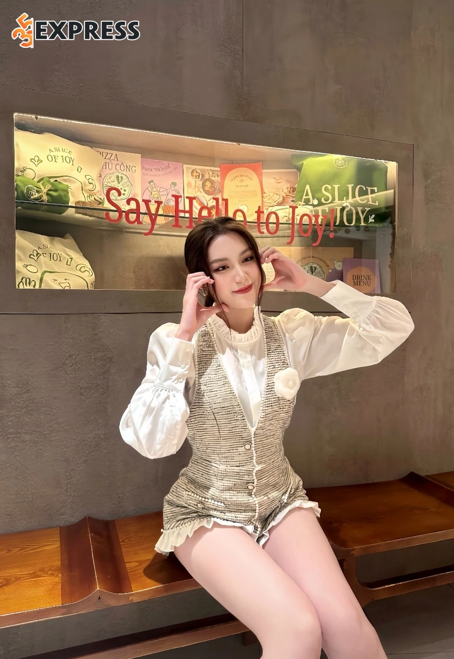 Hành trình sự nghiệp của Phương Oanh