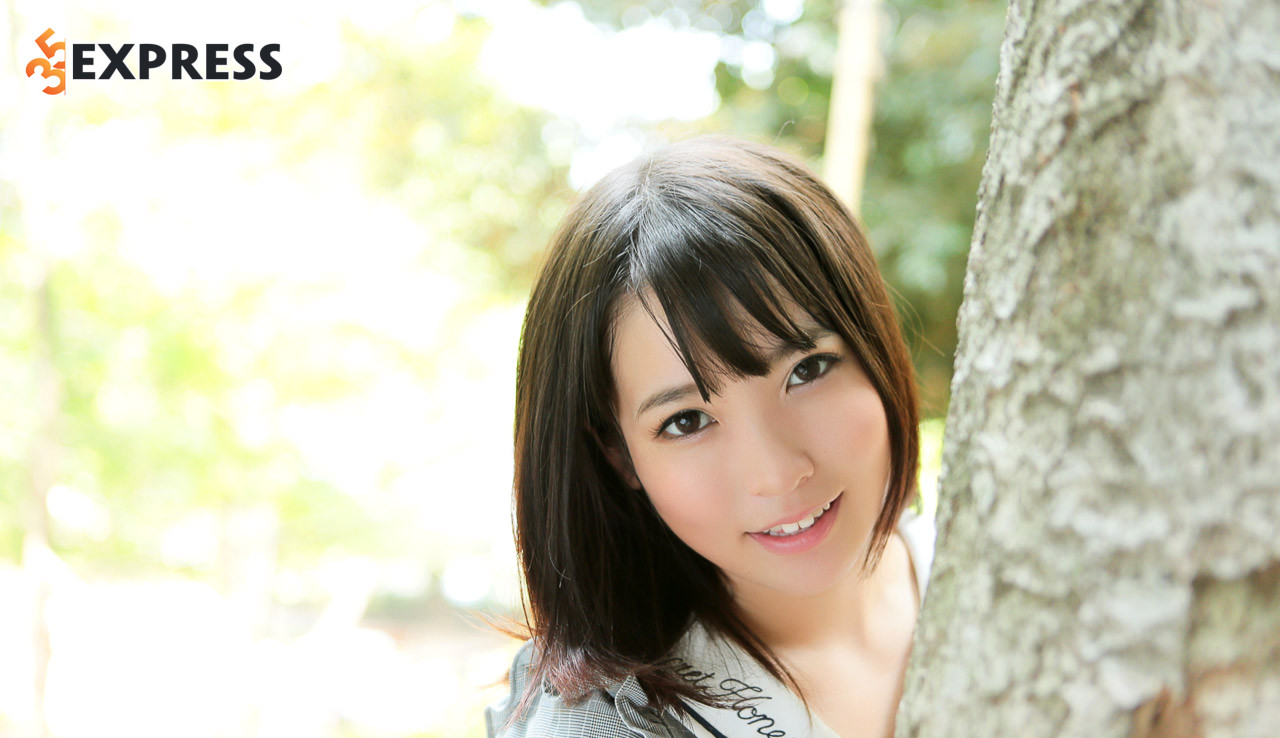 Kururugi Aoi là ai?