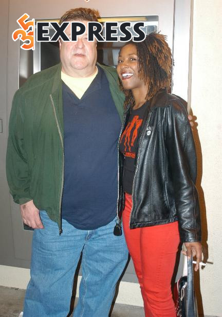 Phong cách chuyên môn và thế mạnh của Eve Mayfair