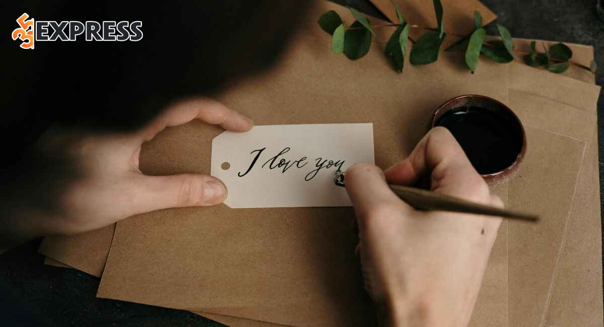 Bói Tình Yêu Bằng Tên Trên Giấy