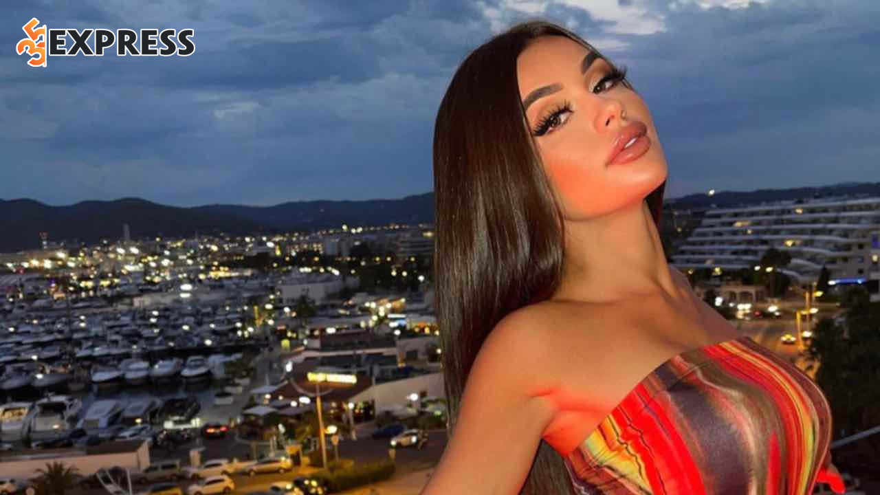 Martina Smeraldi là ai