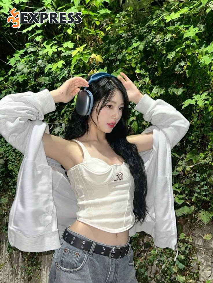 Shen XinYu là ai
