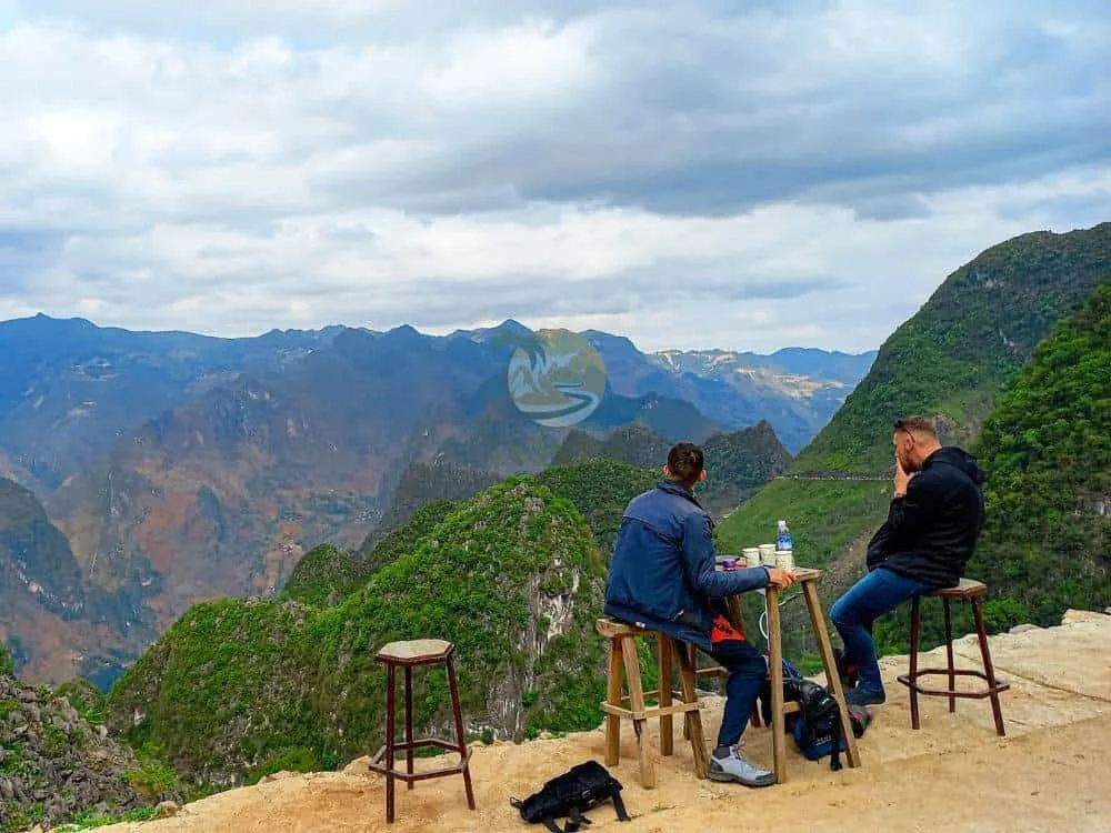 Tour Trekking Tây Côn Lĩnh