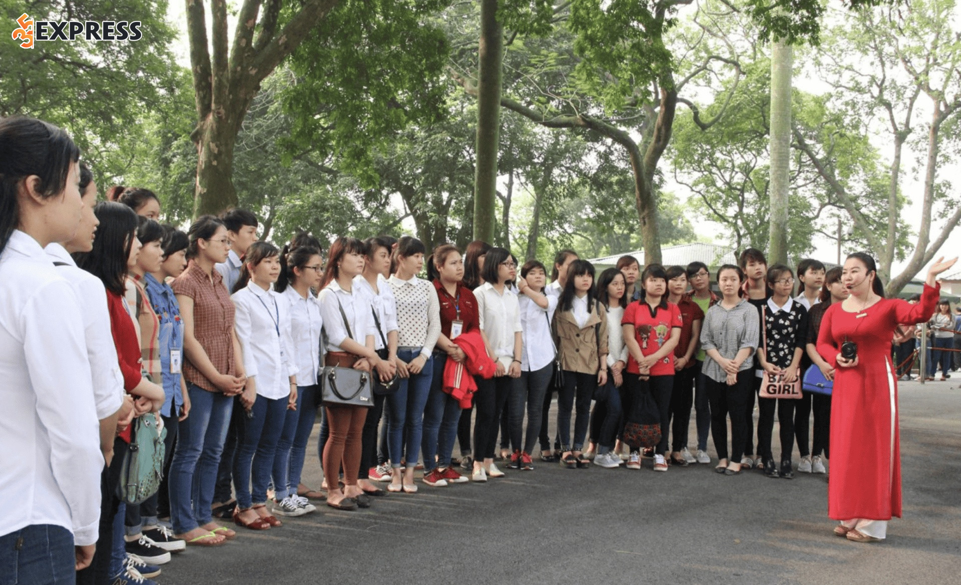Nữ Song Tử hợp làm hướng dẫn viên du lịch
