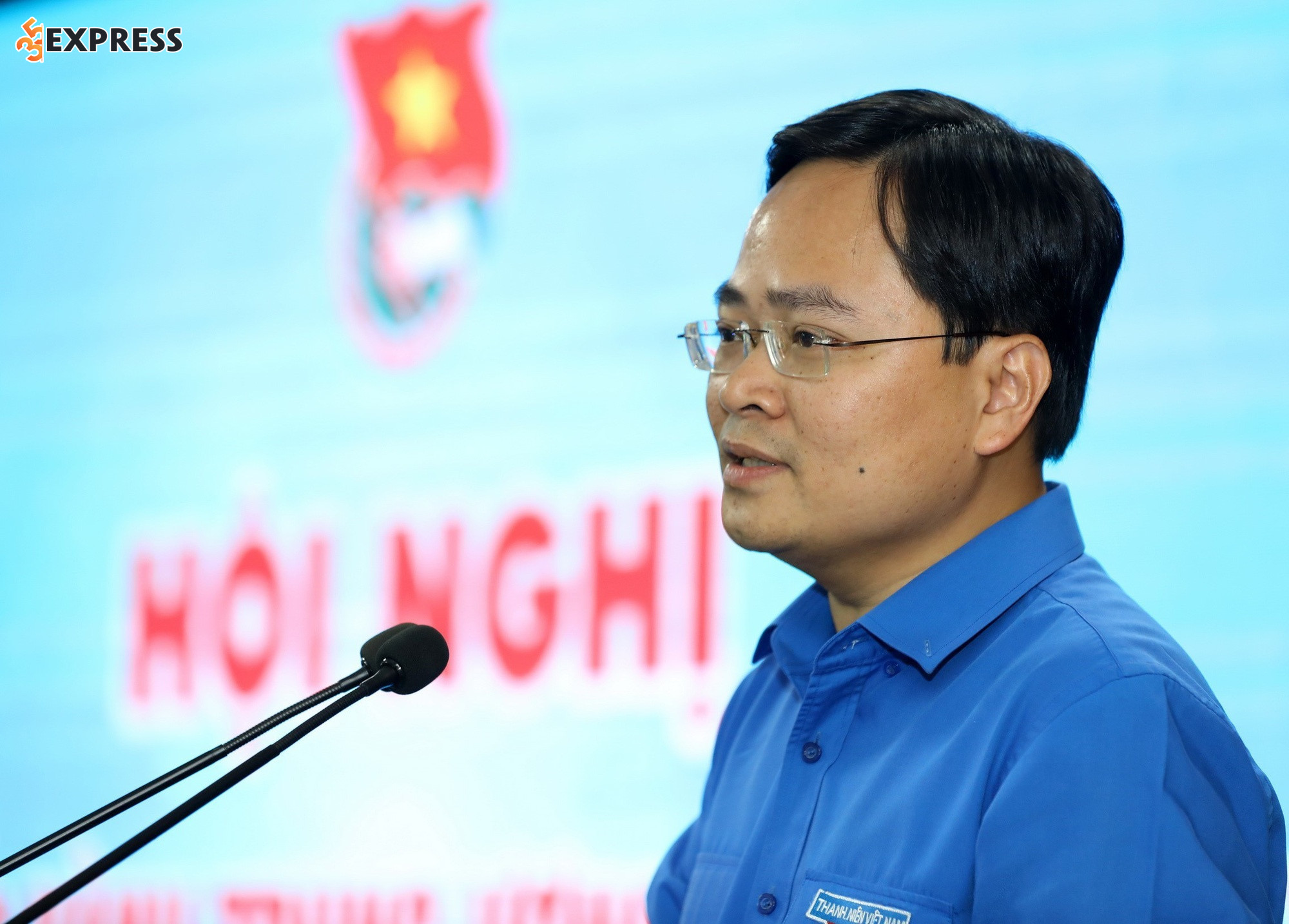 Ông xây dựng một hình tượng gương mẫu