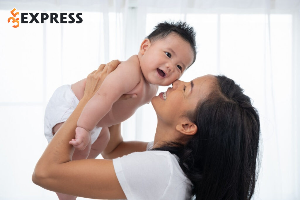 Tên con gái họ Trần mệnh Kim
